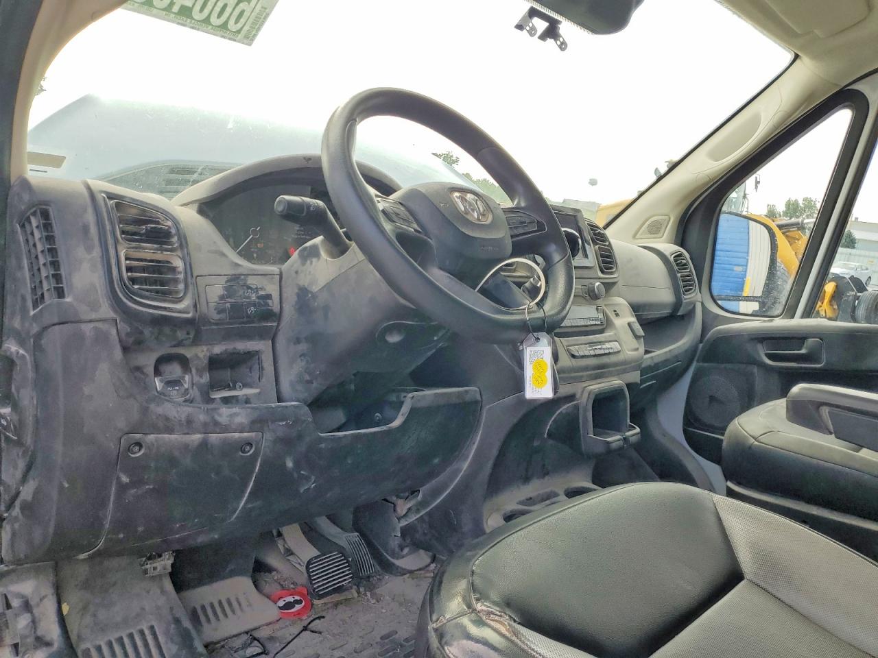 3C6LRVDG4PE571717 · 2023 RAM PROMASTER 2500 · 8/13