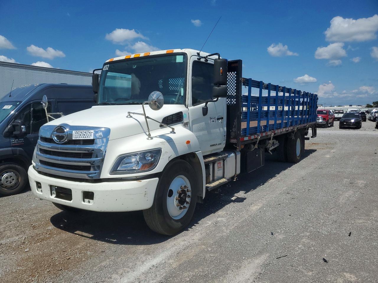 2015 HINO HINO 338