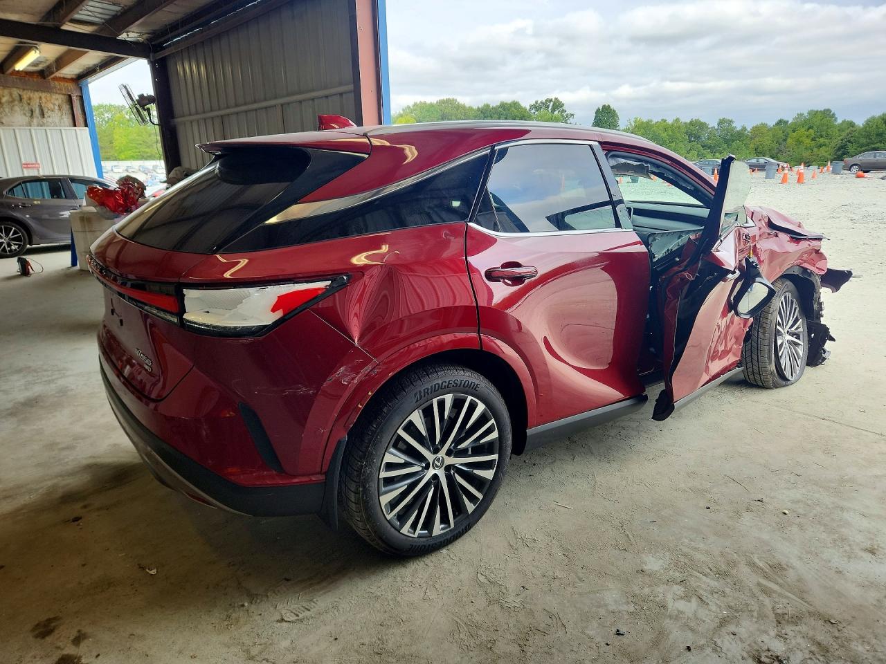2T2BAMCA3SC116881 · 2025 LEXUS RX 350 · 3/13