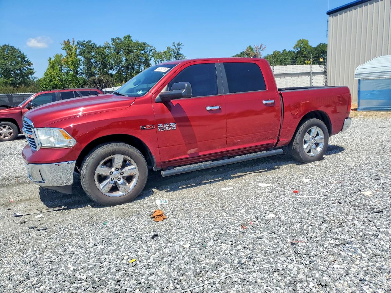 1C6RR6LM5FS580381 · 2015 RAM 1500
