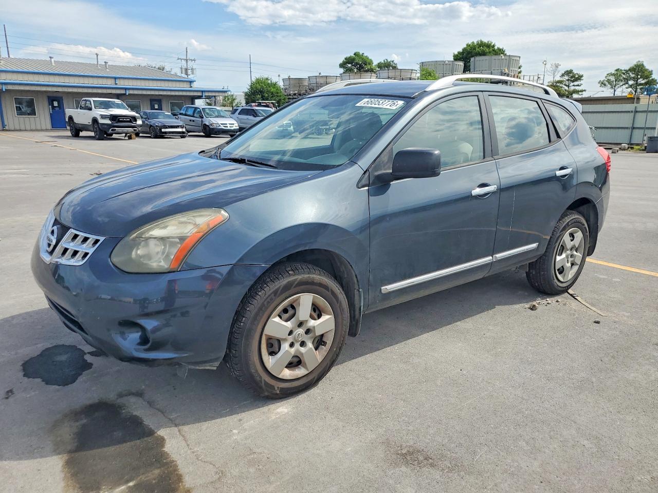 JN8AS5MT4FW660682 · 2015 NISSAN ROGUE SELECT
