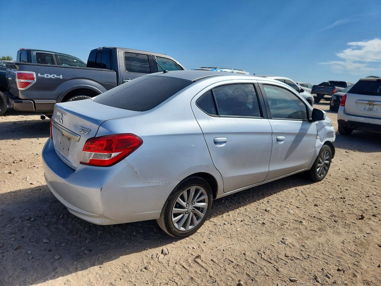 ML32F3FJXJHF10440 · 2018 MITSUBISHI MIRAGE · 3/13