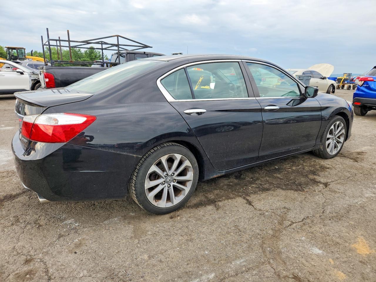 1HGCR2F57EA096875 · 2014 HONDA ACCORD · 3/12