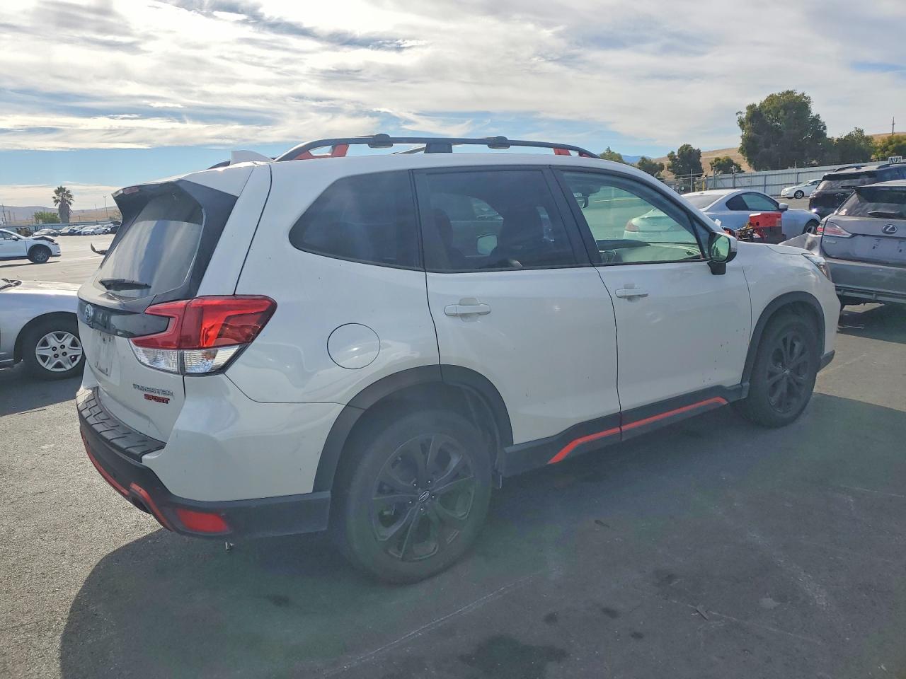 JF2SKARC3LH401541 · 2020 SUBARU FORESTER · 3/13
