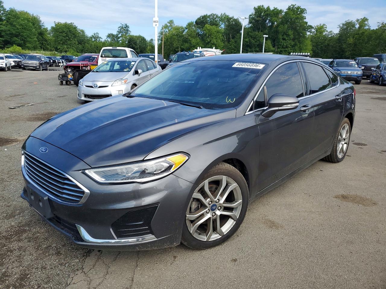 3FA6P0CD9KR147334 · 2019 FORD FUSION