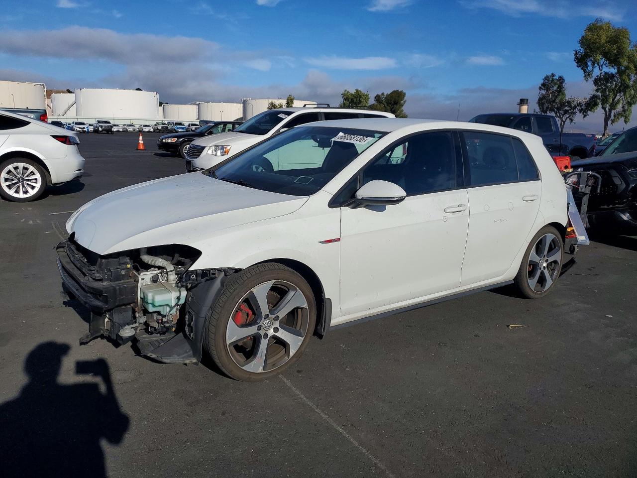2017 VOLKSWAGEN GTI