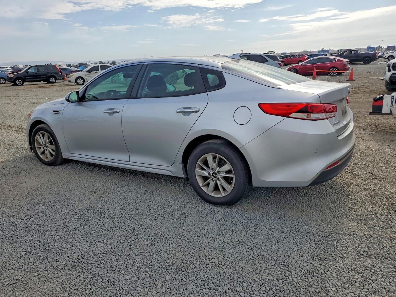 5XXGT4L30GG016484 · 2016 KIA OPTIMA · 2/12