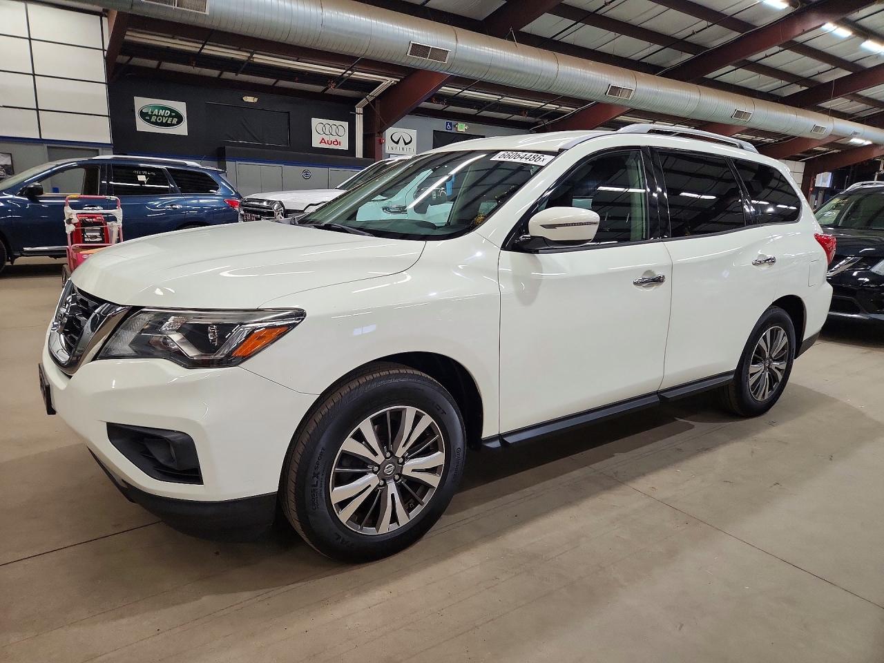 5N1DR2MM8HC661815 · 2017 NISSAN PATHFINDER