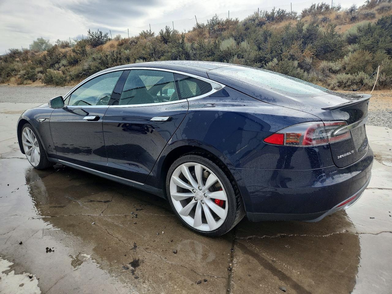 5YJSA1H29EFP65556 · 2014 TESLA MODEL S · 2/12