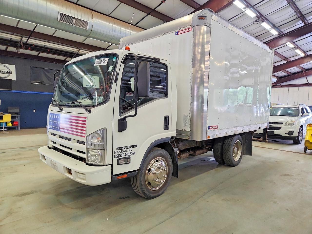 2014 ISUZU NPR HD