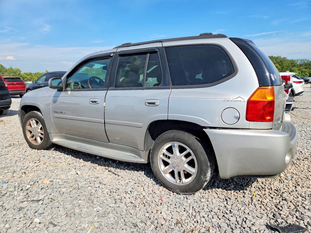 1GKES63M082226187 · 2008 GMC ENVOY · 2/13