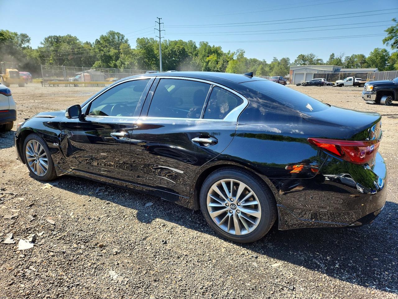 JN1EV7AR5JM445277 · 2018 INFINITI Q50 · 2/12