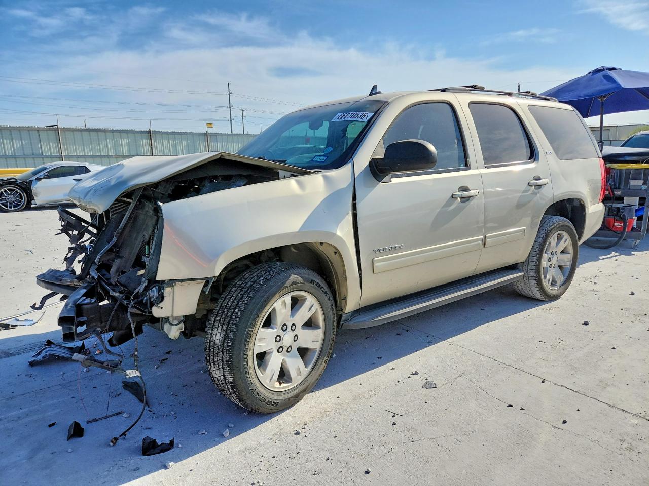 1GKS2CE04DR128339 · 2013 GMC YUKON