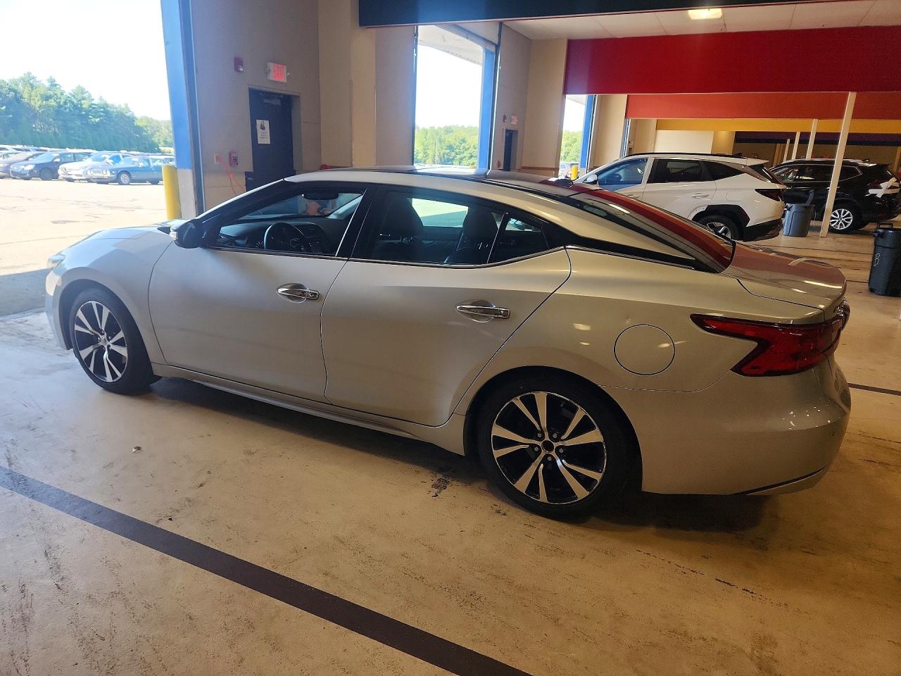 1N4AA6AP2JC388550 · 2018 NISSAN MAXIMA · 2/12