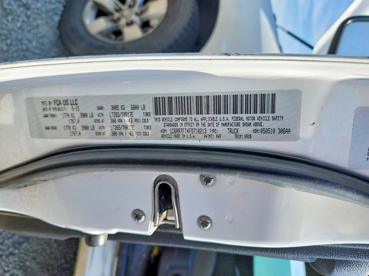 1C6RR7FTXFS710213 · 2015 RAM 1500 · 12/12