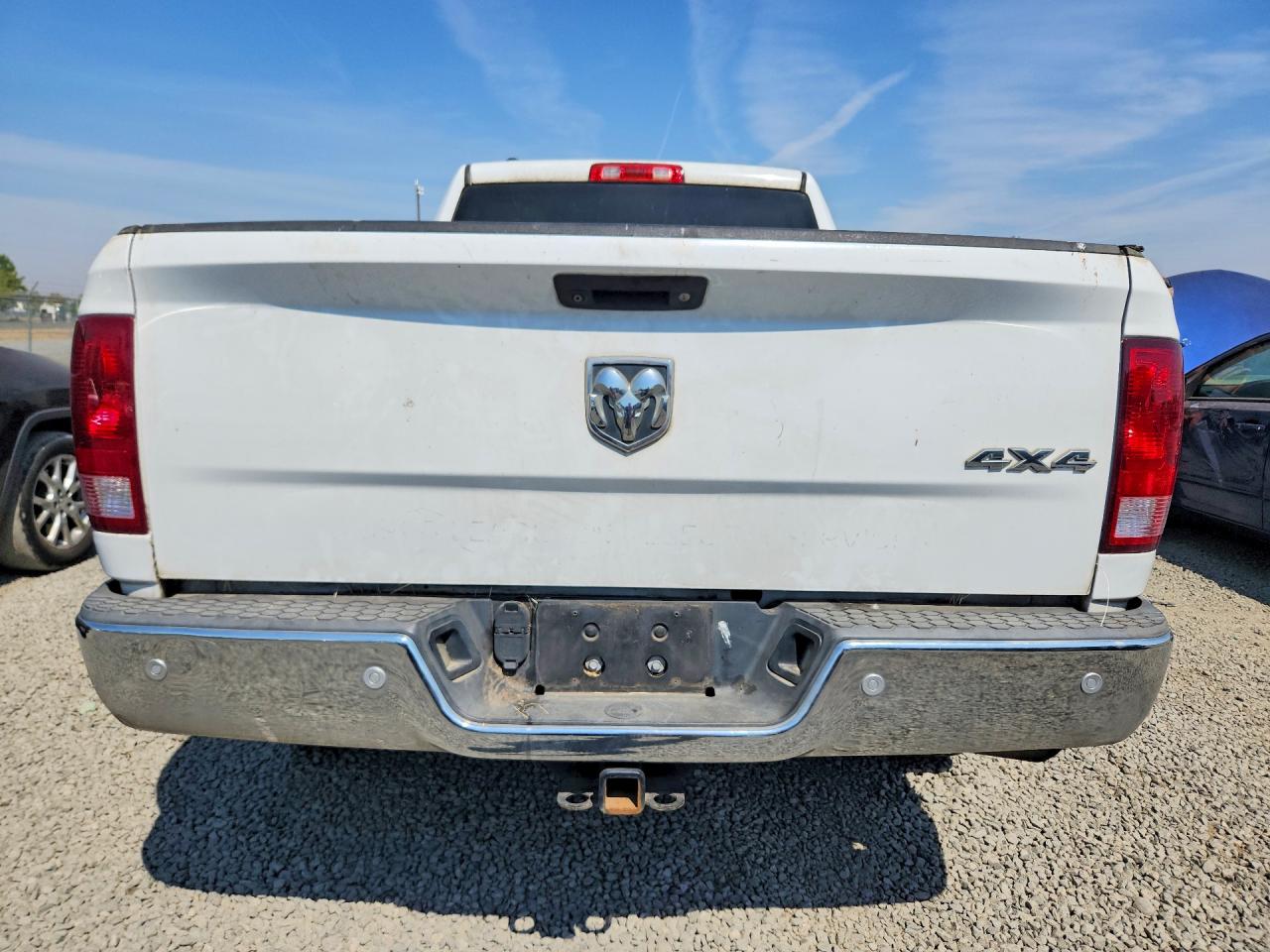 1C6RR7FTXFS710213 · 2015 RAM 1500 · 6/12