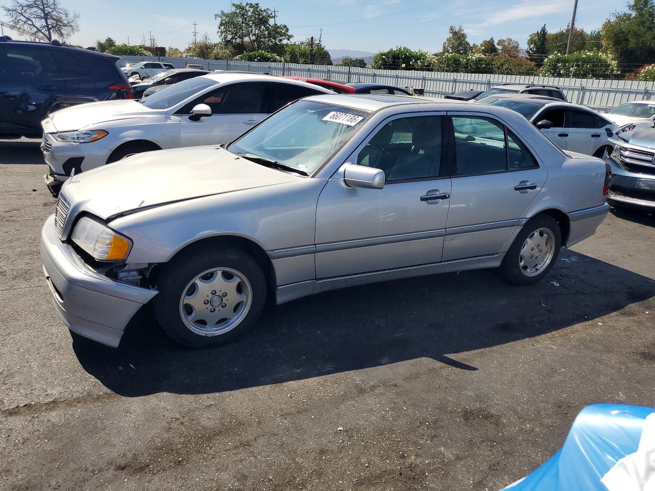 WDBHA23G3WA649071 · 1998 MERCEDES-BENZ C