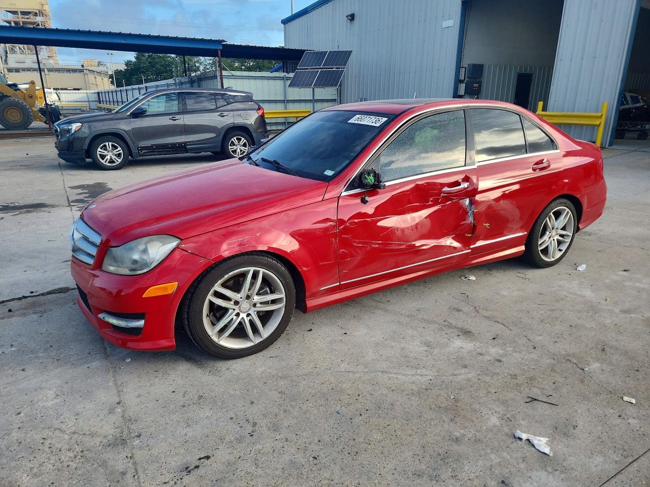 WDDGF4HBXDR252033 · 2013 MERCEDES-BENZ C