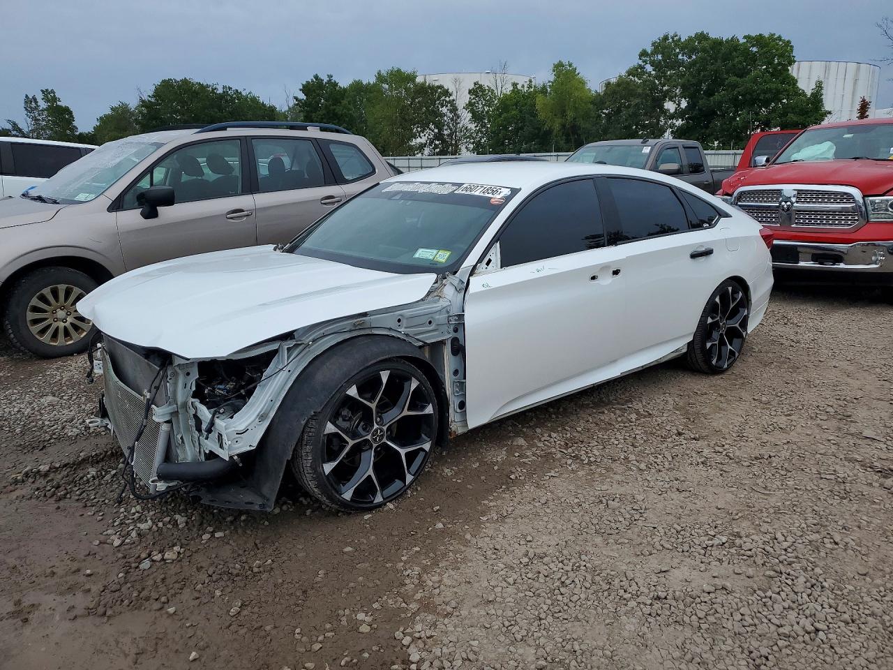 1HGCV1F3XNA080786 · 2022 HONDA ACCORD