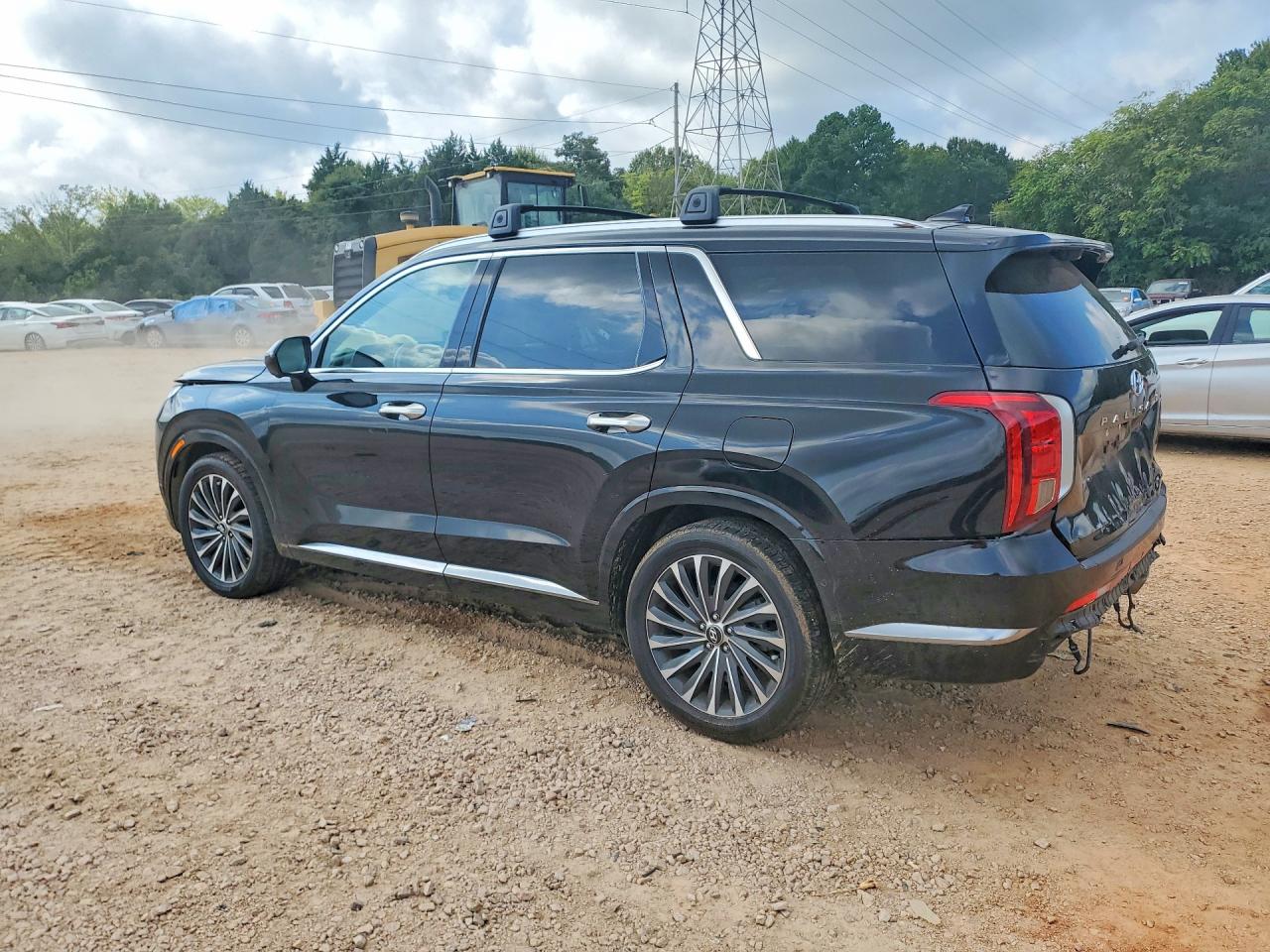 KM8R74GE6PU505194 · 2023 HYUNDAI PALISADE · 2/12