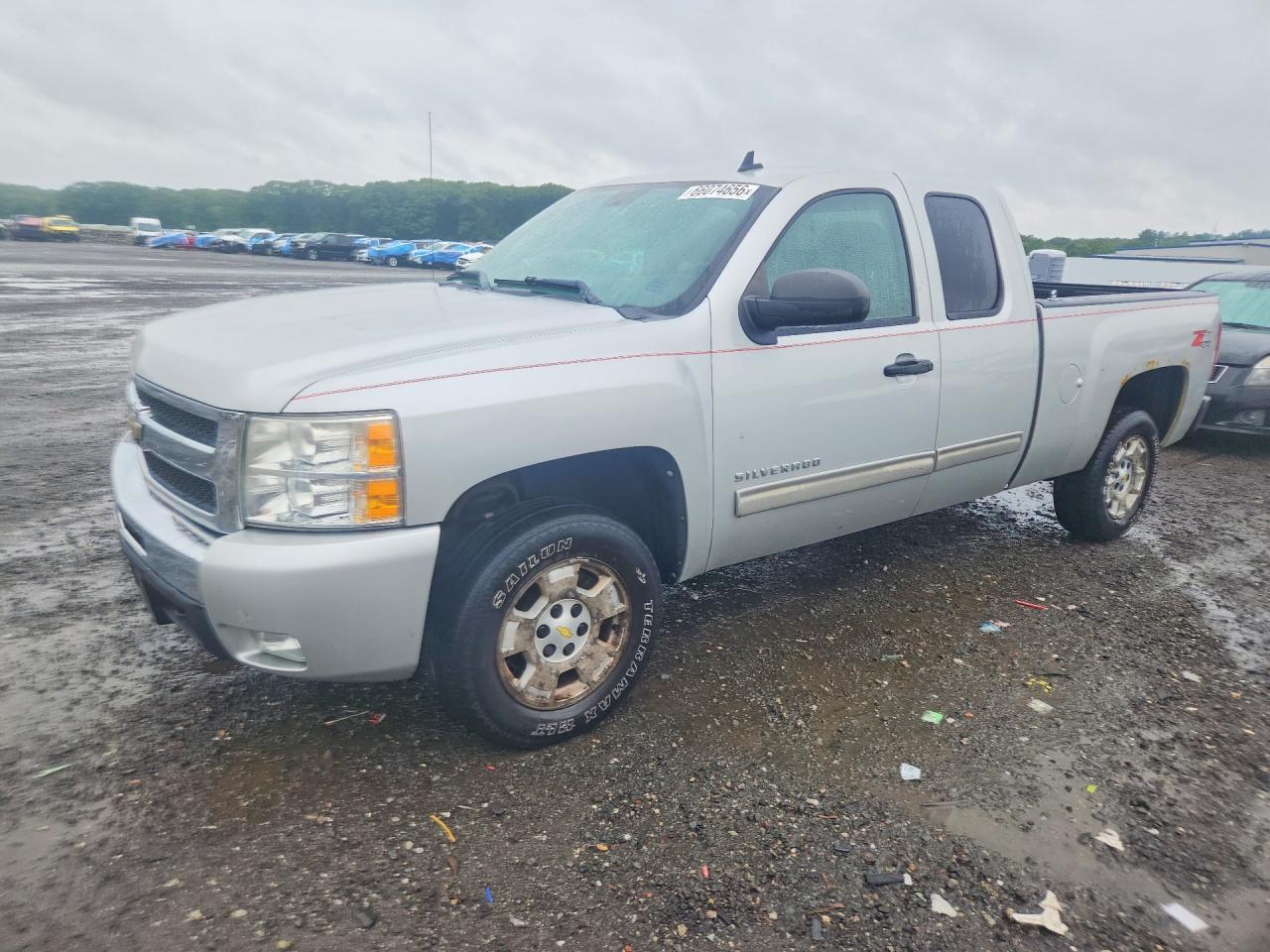 1GCRKSE31BZ205888 · 2011 CHEVROLET SILVERADO
