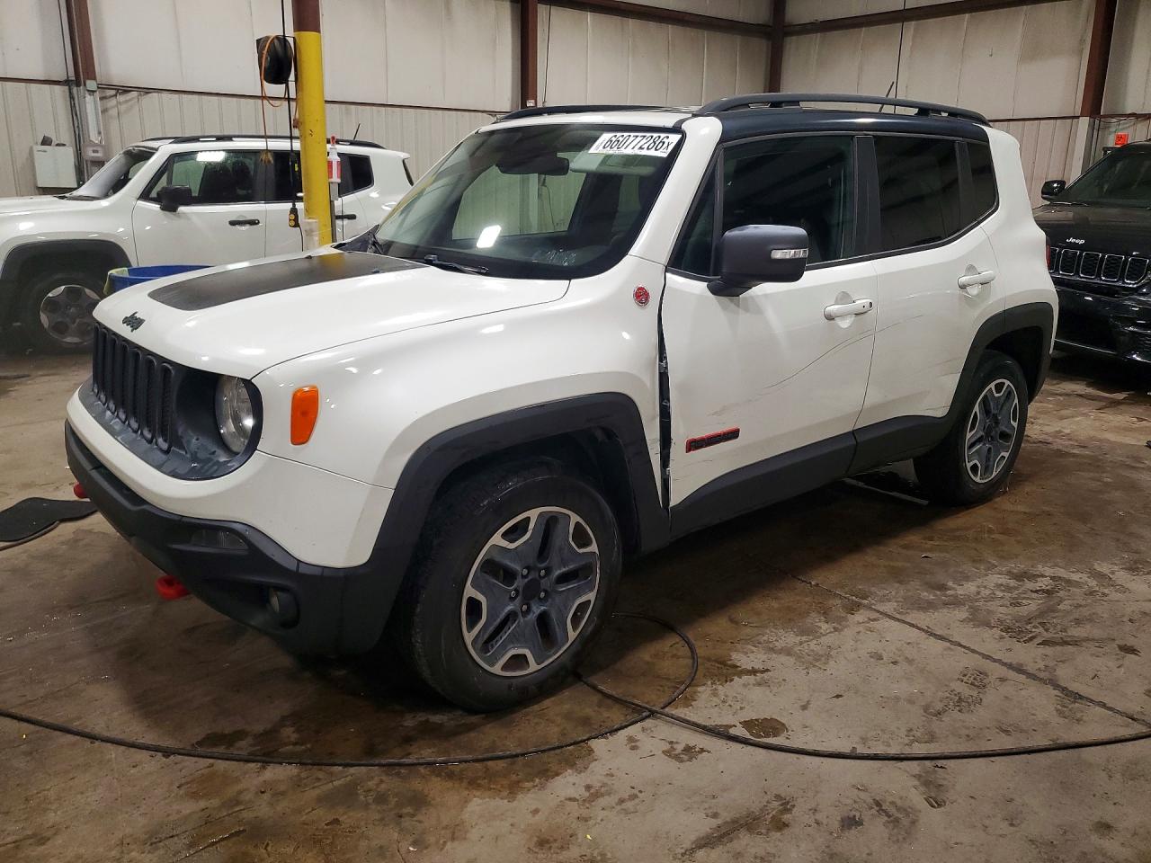 ZACCJBCT6GPD64228 · 2016 JEEP RENEGADE
