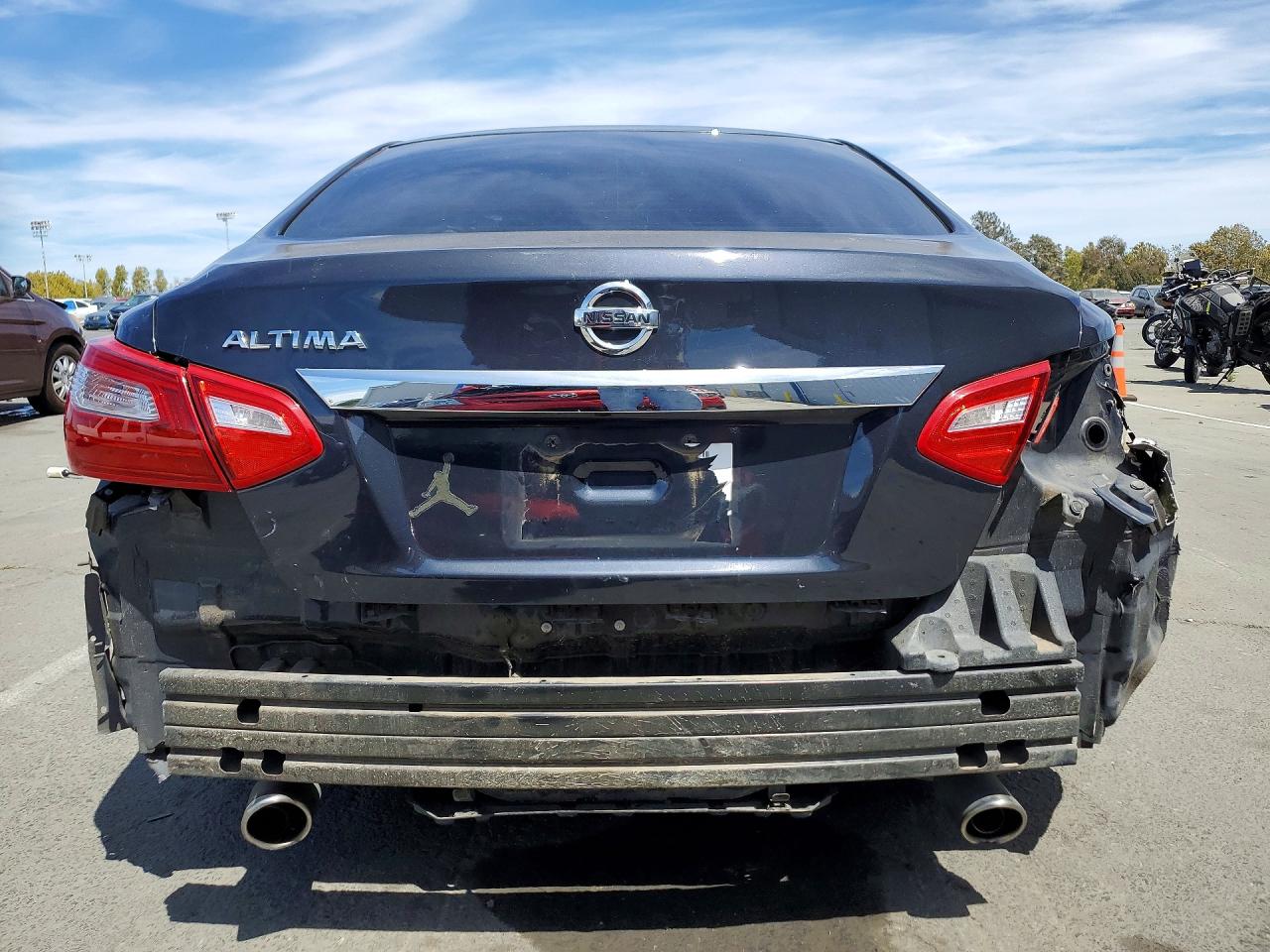 1N4AL3AP3JC221851 · 2018 NISSAN ALTIMA · 6/12