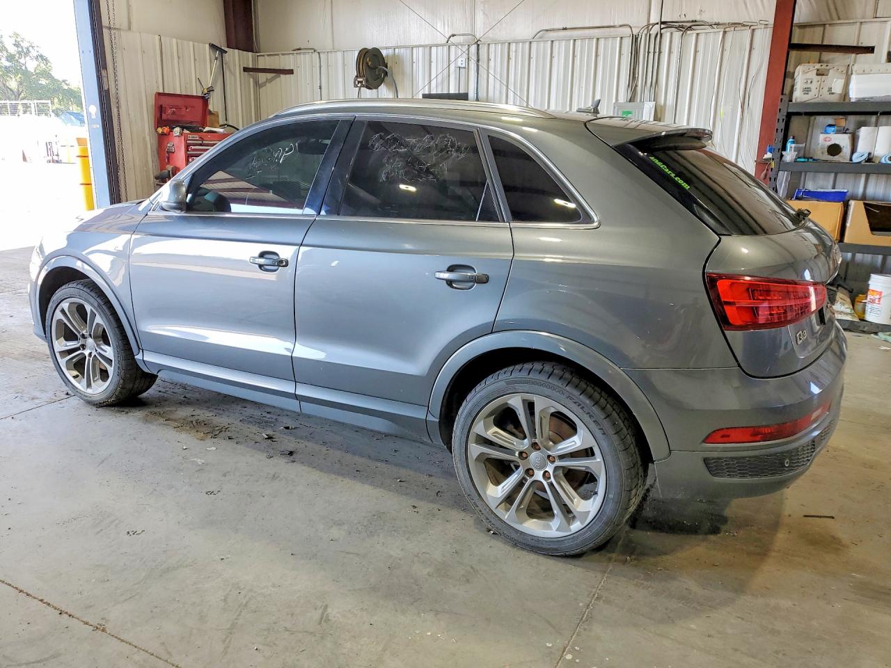 WA1GFCFS7GR023220 · 2016 AUDI Q3 · 2/13