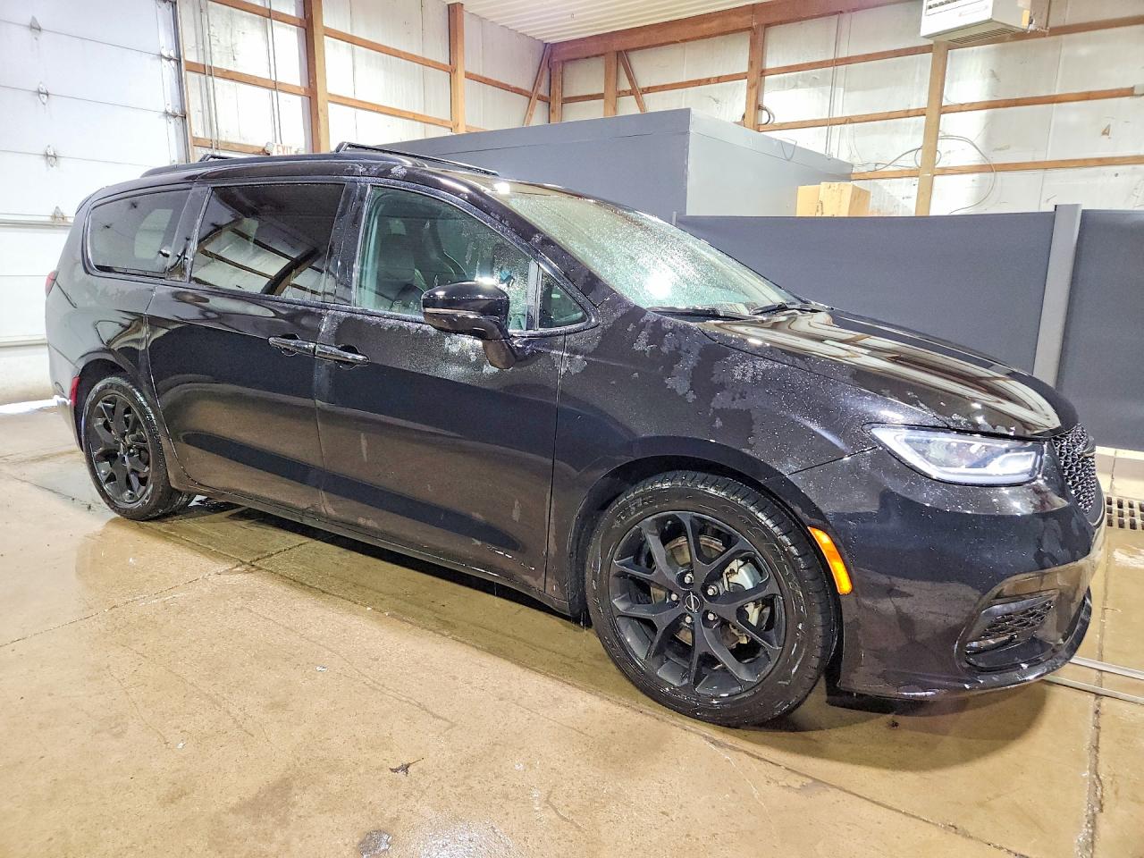 2C4RC1GG2SR514979 · 2025 CHRYSLER PACIFICA · 4/13