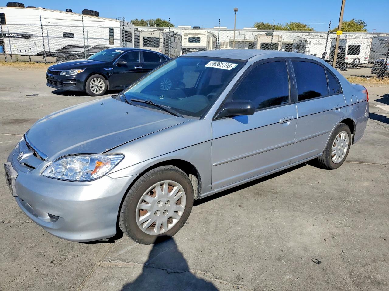 2HGES16685H516645 · 2005 HONDA CIVIC