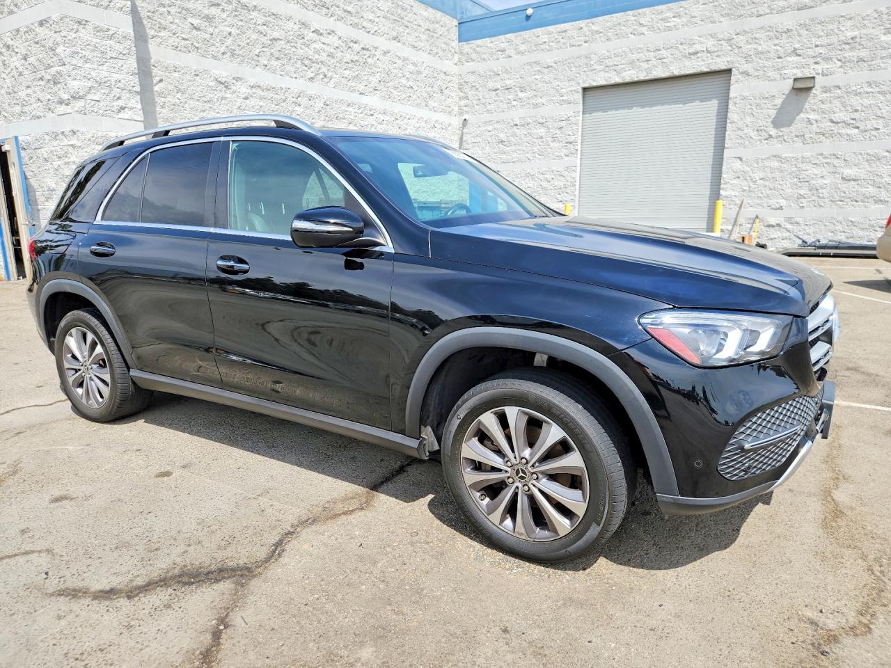 4JGFB4JB8MA504402 · 2021 MERCEDES-BENZ GLE · 4/13