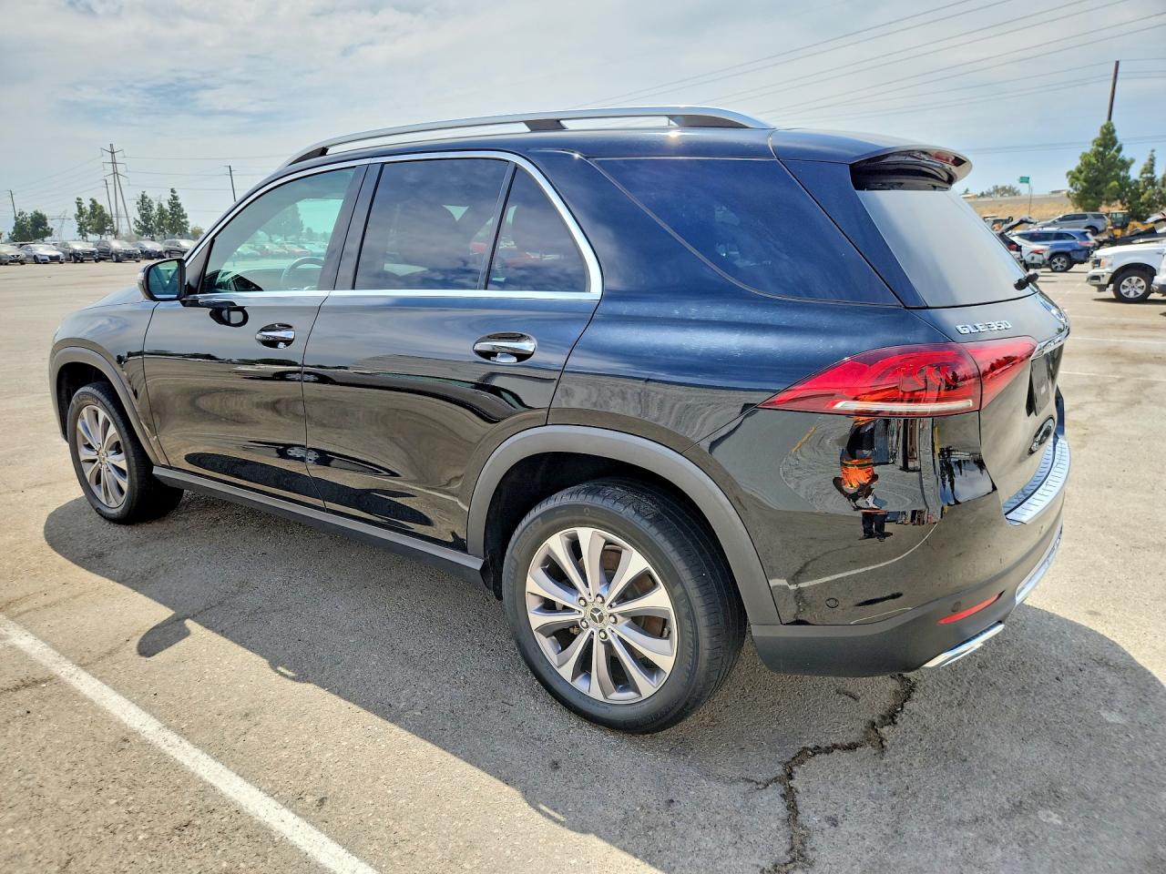 4JGFB4JB8MA504402 · 2021 MERCEDES-BENZ GLE · 2/13