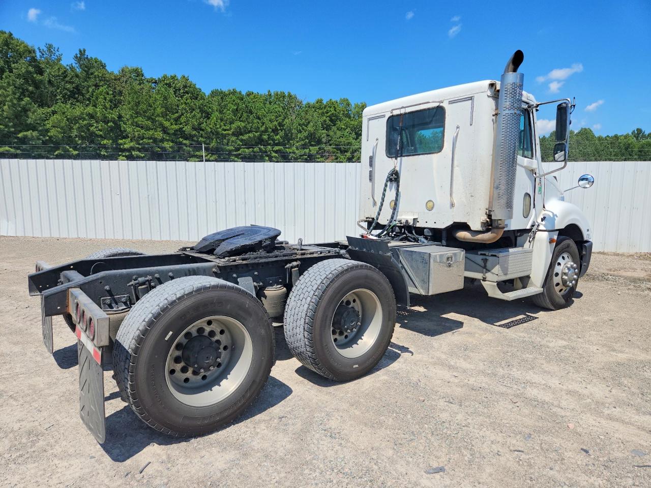 1FUJA6CV93LL76302 · 2003 FREIGHTLINER CONVENTIONAL · 3/12