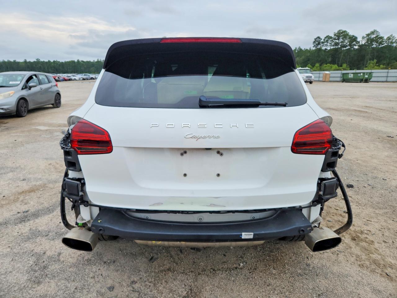 WP1AA2A25GKA16091 · 2016 PORSCHE CAYENNE · 6/13