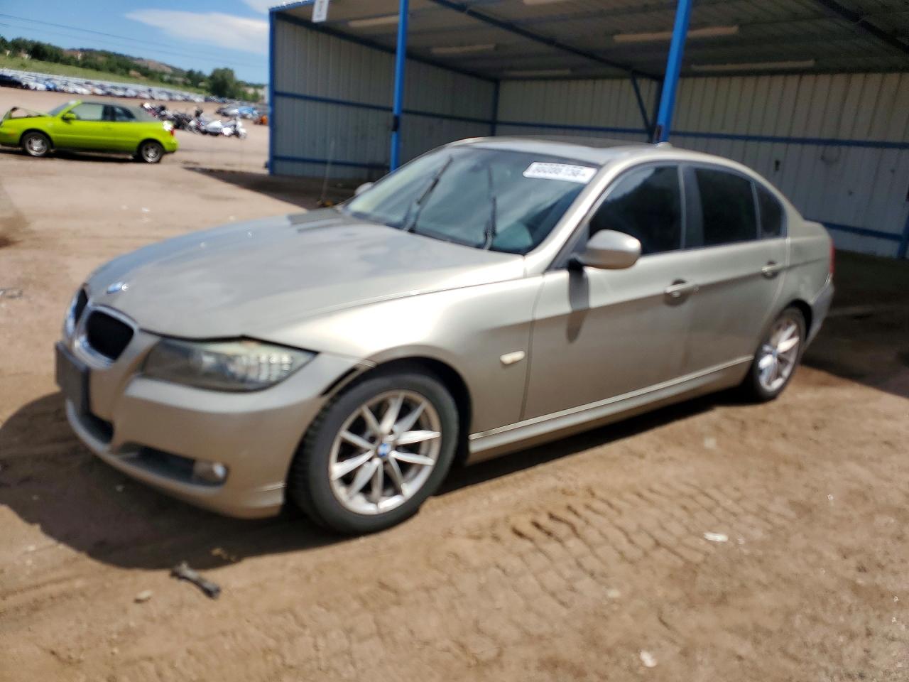 WBAPH5G55ANM35023 · 2010 BMW 328