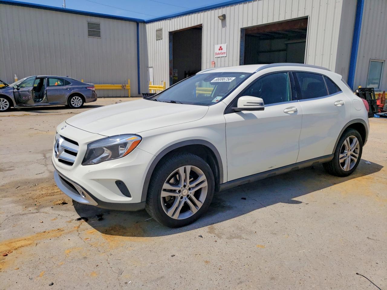 2017 MERCEDES-BENZ GLA