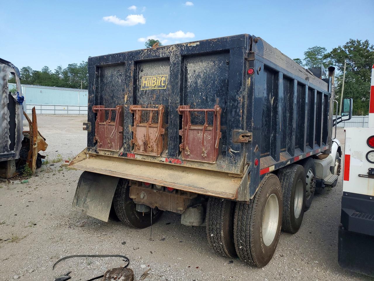 1XPBDP9X3JD460719 · 2018 PETERBILT UNKNOWN · 3/13