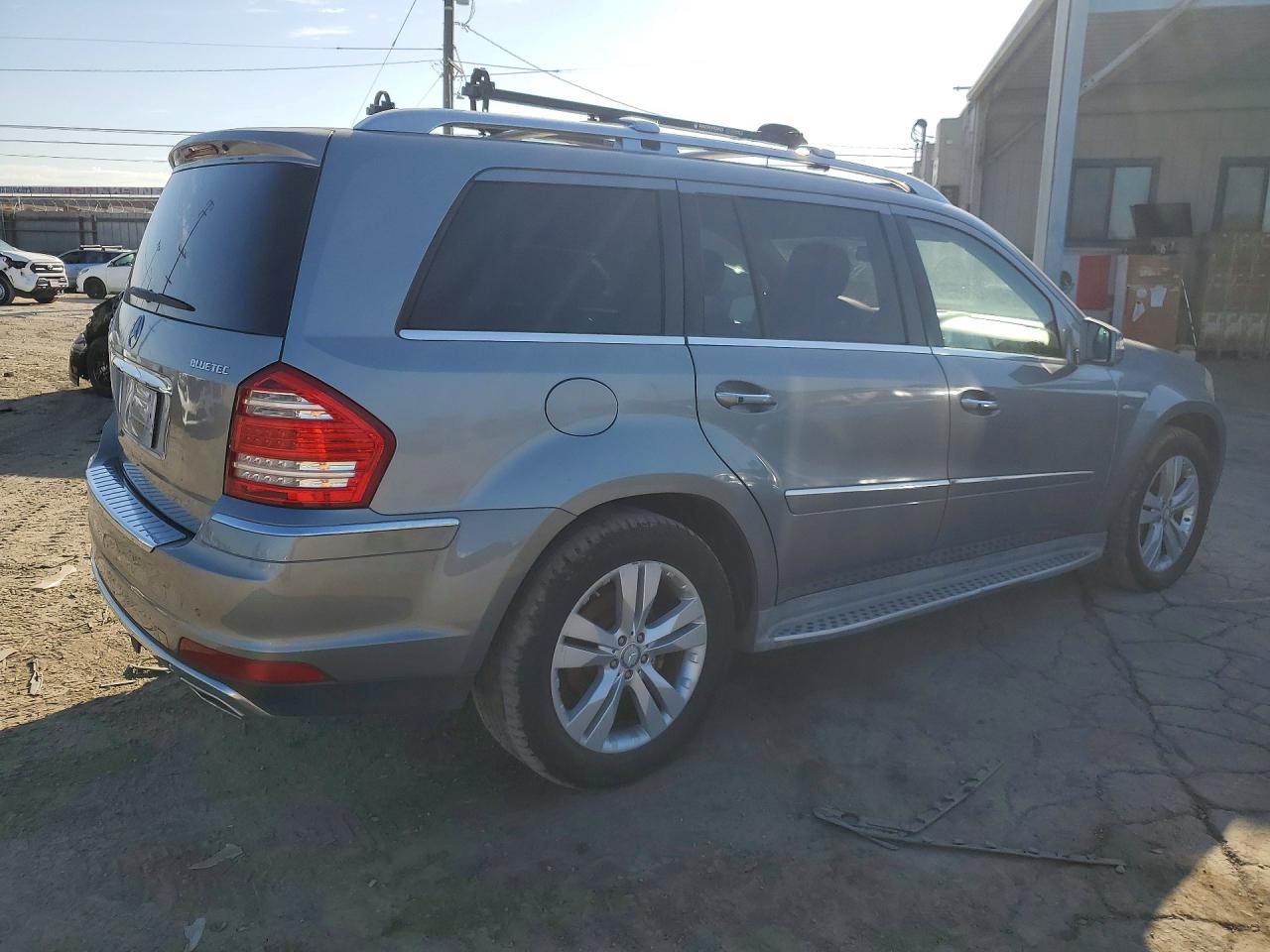 4JGBF2FEXBA633636 · 2011 MERCEDES-BENZ GL · 3/13