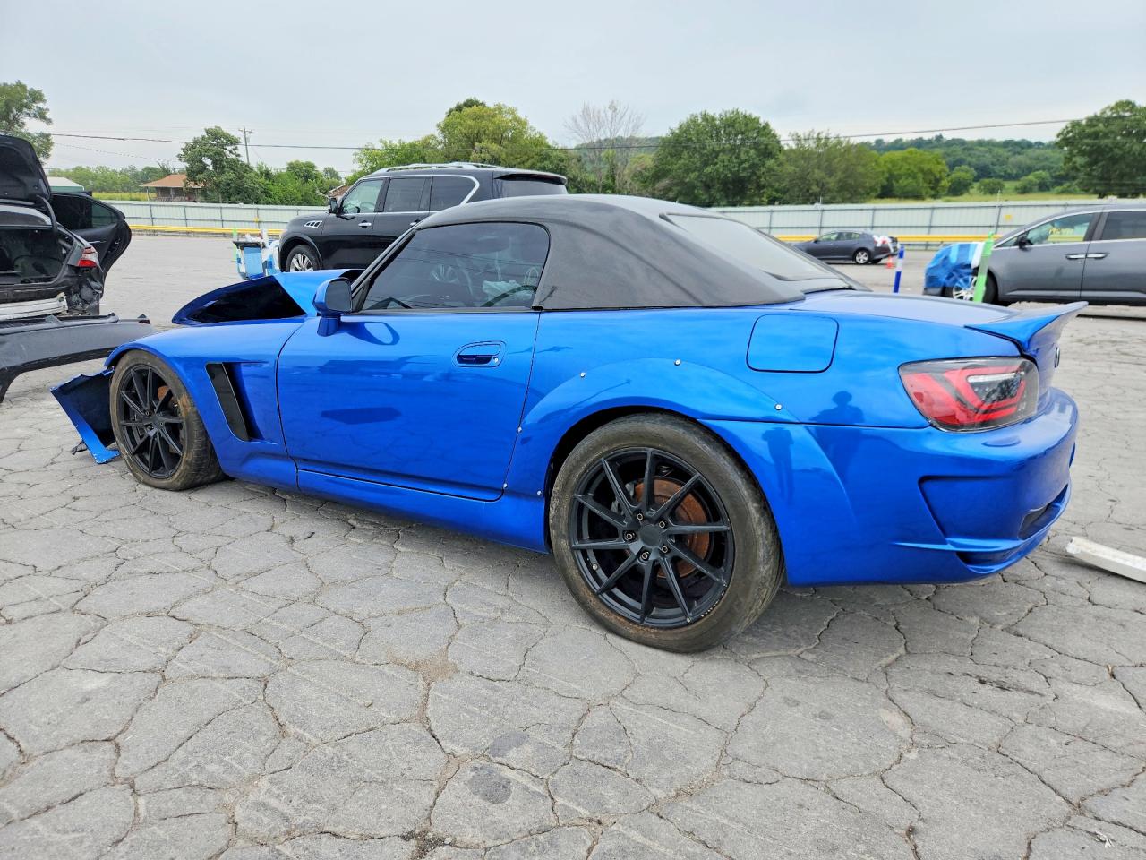 JHMAP11403T005420 · 2003 HONDA S2000 · 2/12