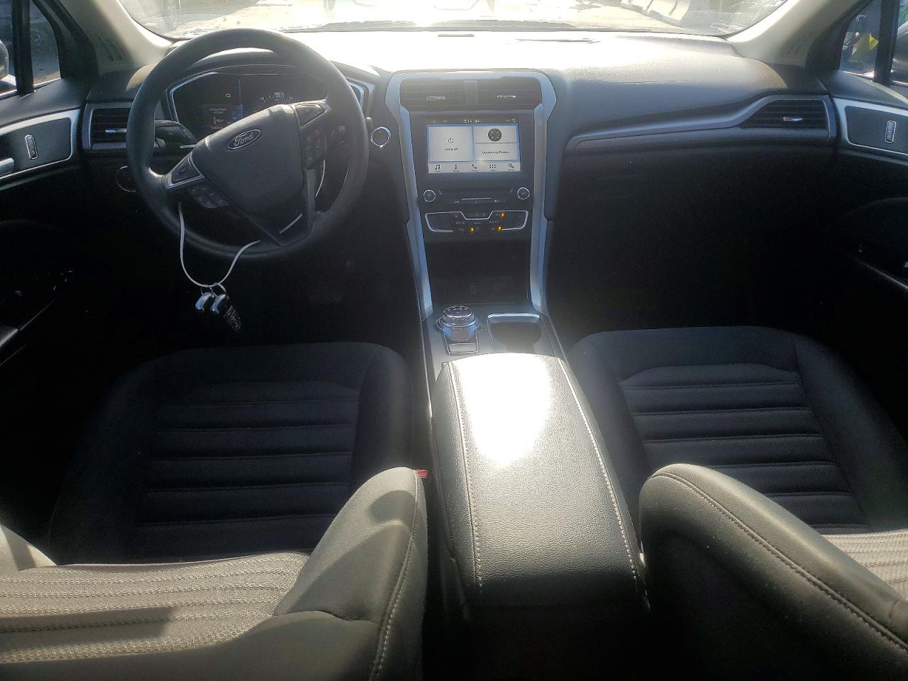 3FA6P0LU4HR240433 · 2017 FORD FUSION · 8/12