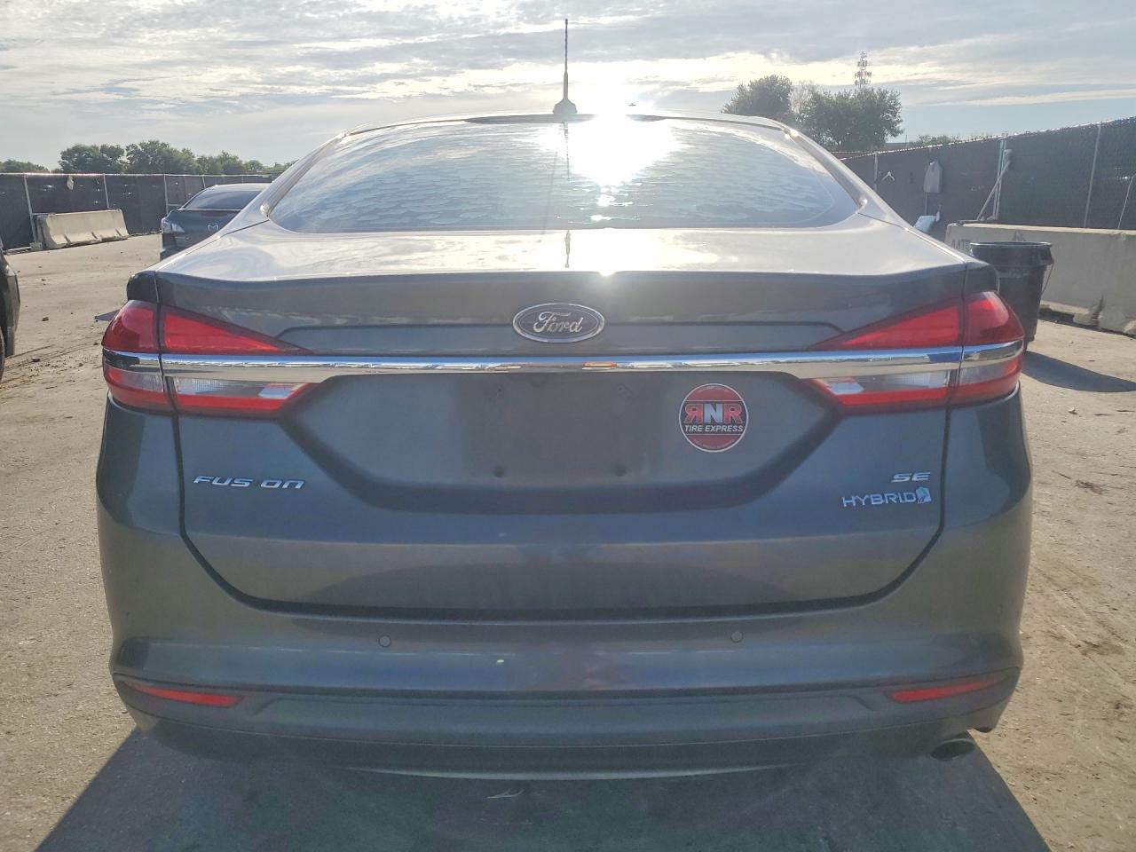3FA6P0LU4HR240433 · 2017 FORD FUSION · 6/12