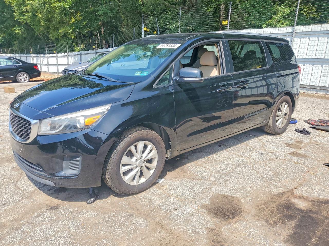 KNDMB5C12G6084570 · 2016 KIA SEDONA