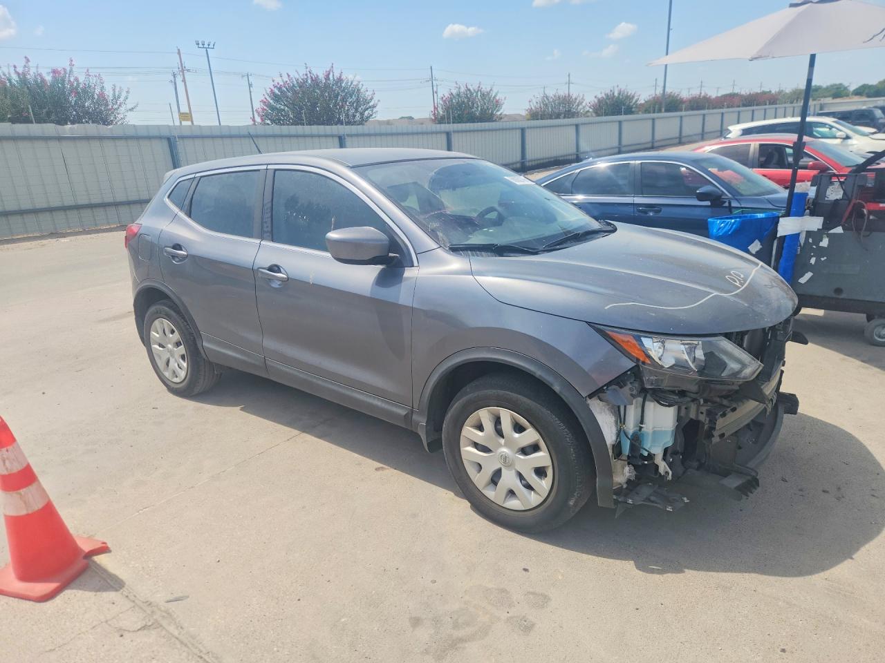 JN1BJ1CP5JW188178 · 2018 NISSAN ROGUE SPORT · 4/14