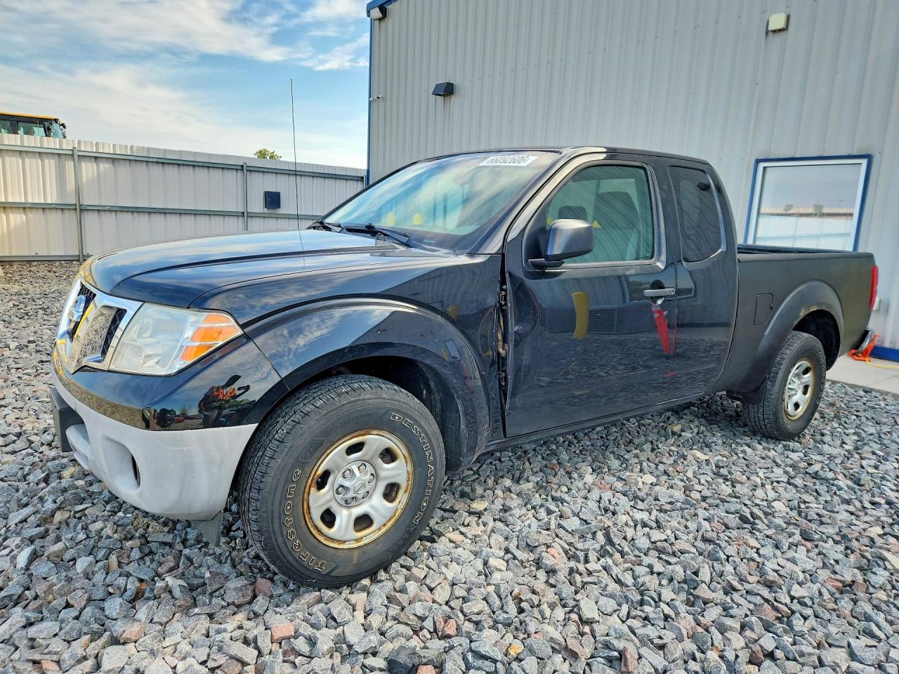 2015 NISSAN FRONTIER