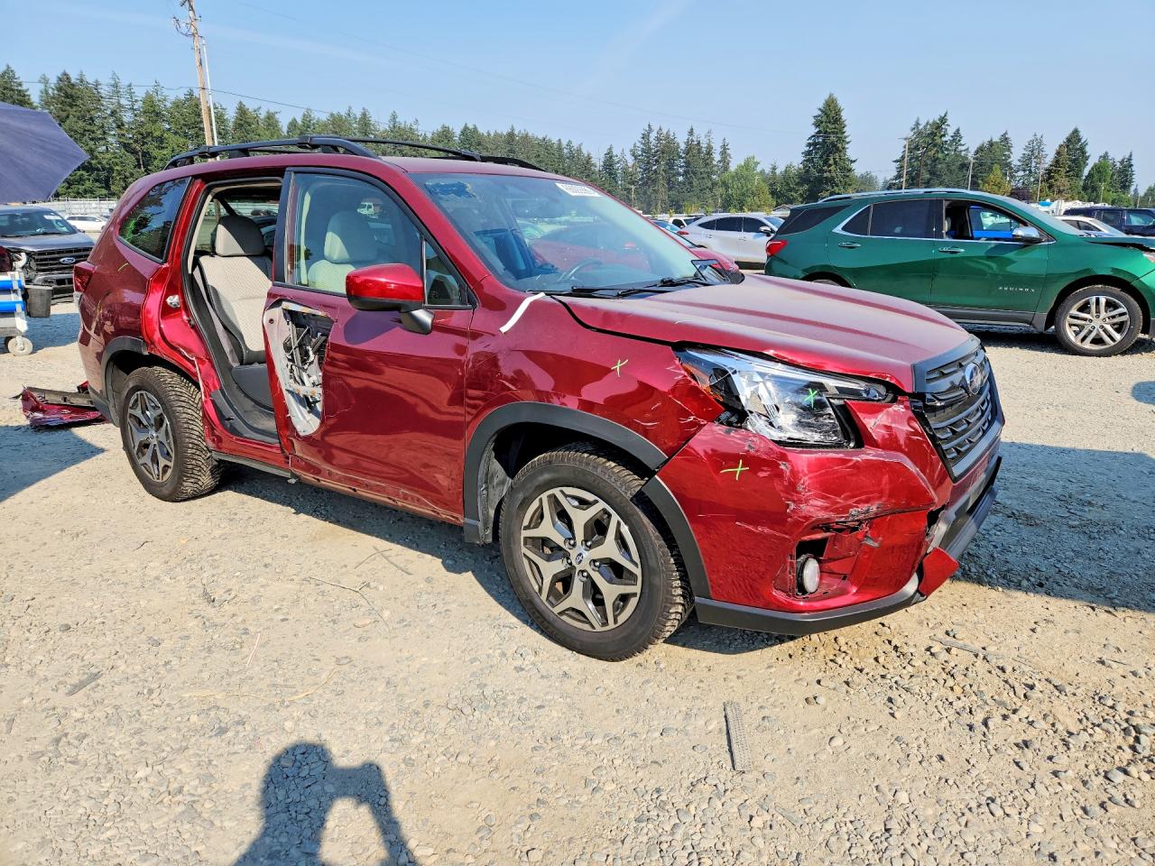 JF2SKAEC2NH412734 · 2022 SUBARU FORESTER · 4/14