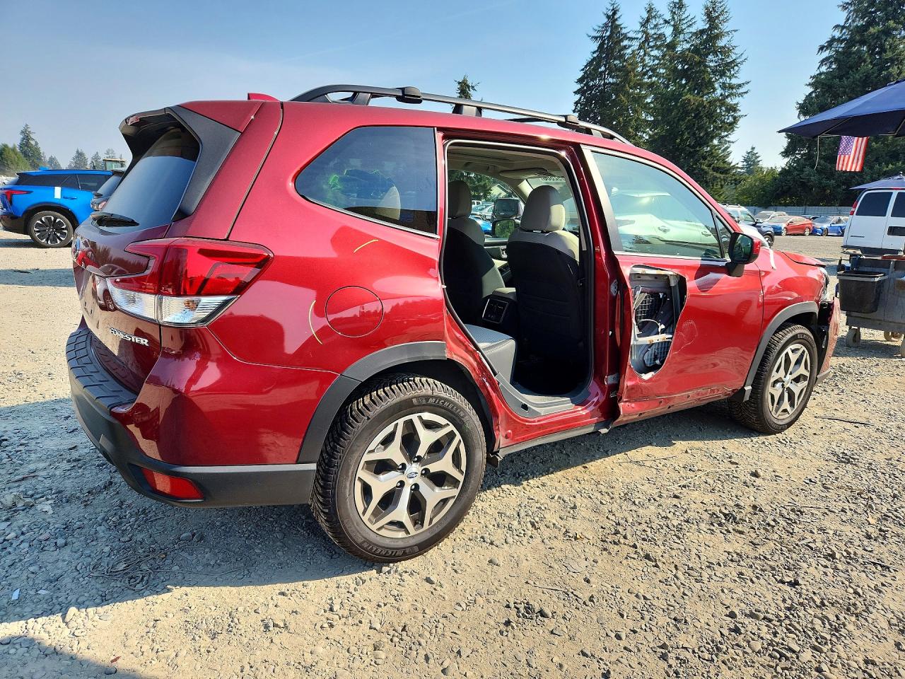 JF2SKAEC2NH412734 · 2022 SUBARU FORESTER · 3/14