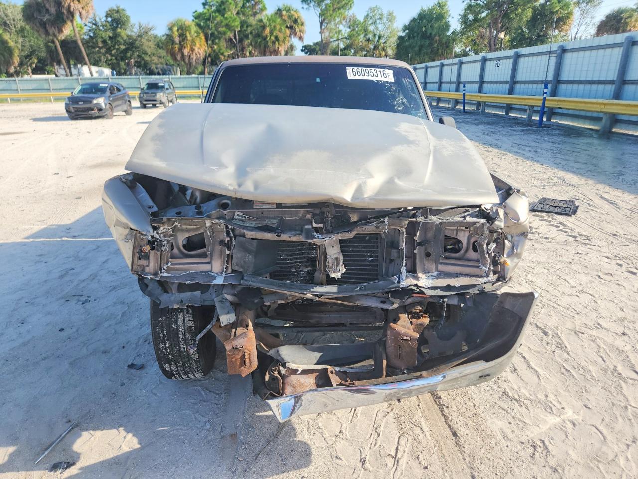 4F4CR16A7TTM46746 · 1996 MAZDA B2300 · 5/13
