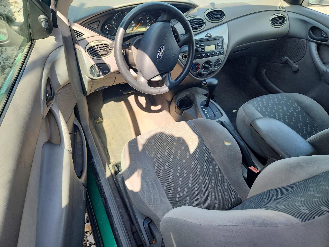 3FAFP31302R238536 · 2002 FORD FOCUS · 8/12