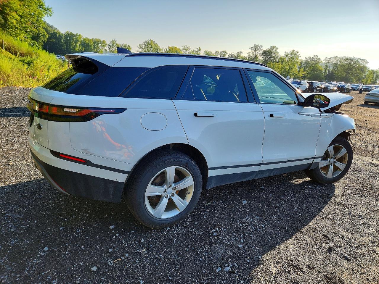 SALYB2EX6KA212177 · 2019 LAND ROVER RANGE ROVER VELAR · 3/14