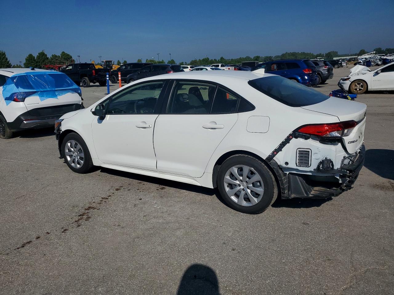 JTDBCMFE8T3123039 · 2026 TOYOTA COROLLA HYBRID · 2/12